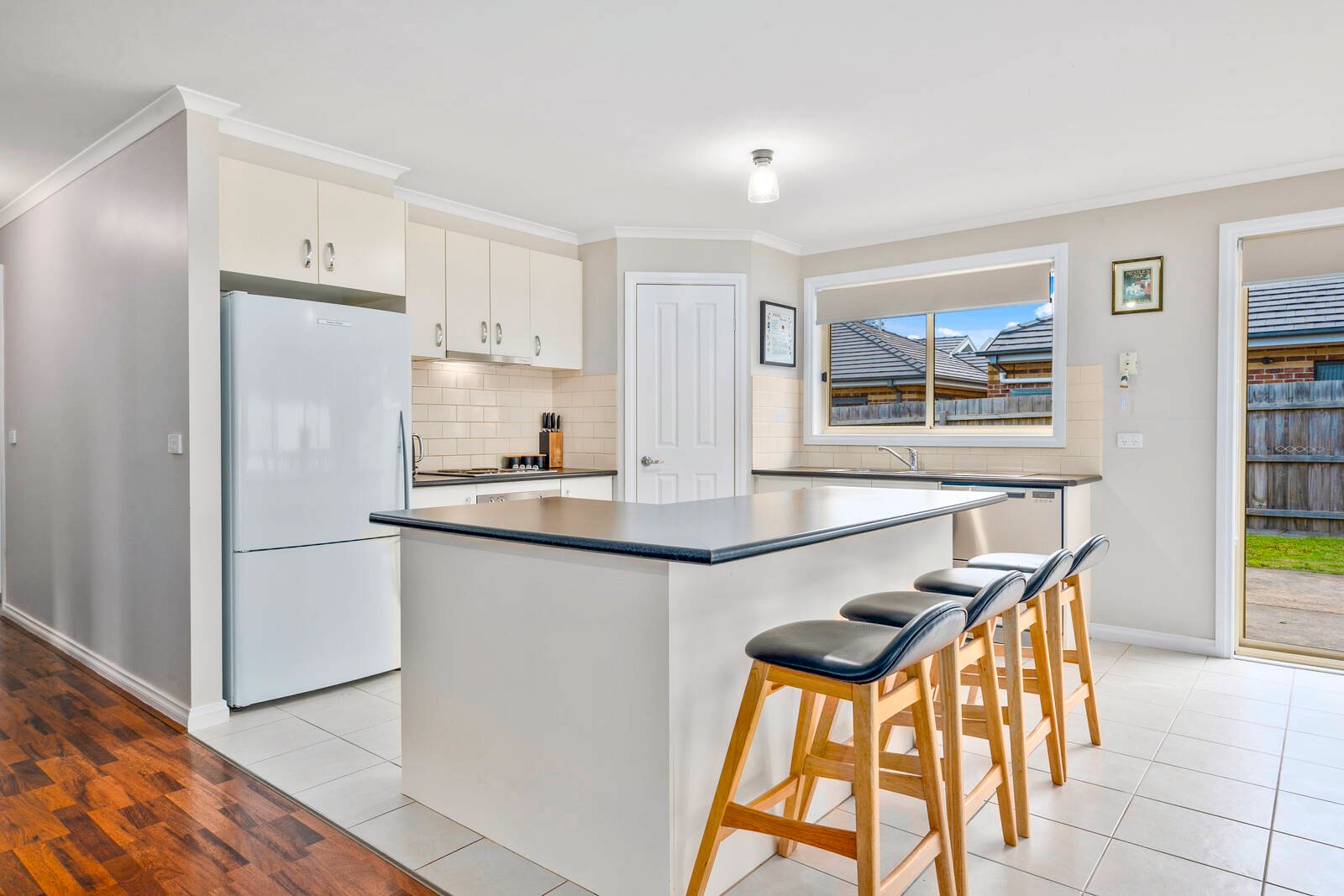 Property Gallery Thumbnail 9