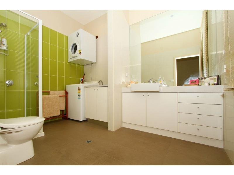 Unit 1/5 North Street, Ascot Vale image 5