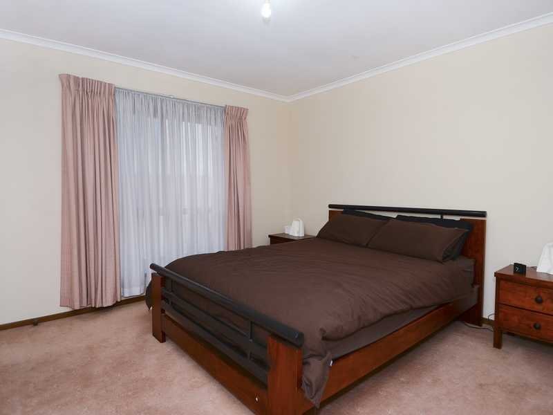 Unit 1,8-10 Strathmore Court, St Albans Park image 4