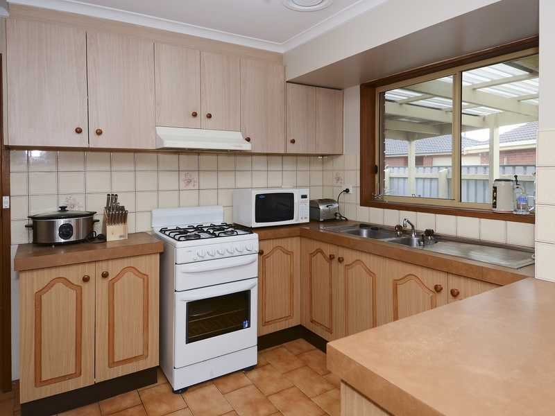Unit 1,8-10 Strathmore Court, St Albans Park image 6