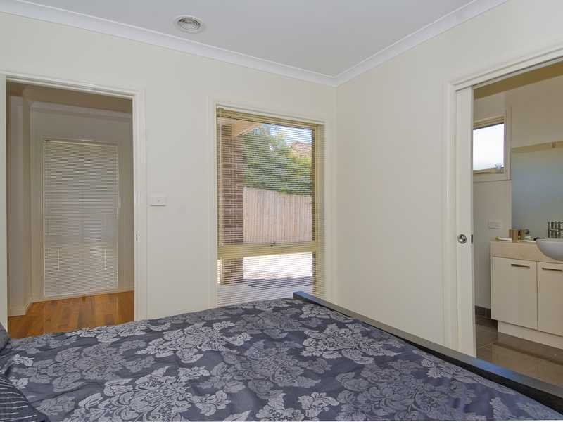 Unit 2,26 The Avenue, Belmont image 4