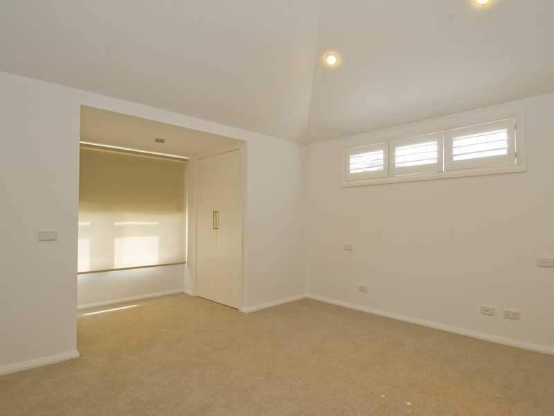 Unit 2,408 Ryrie Street, East Geelong image 4