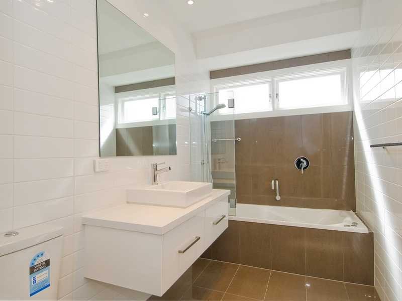 Unit 2,408 Ryrie Street, East Geelong image 6