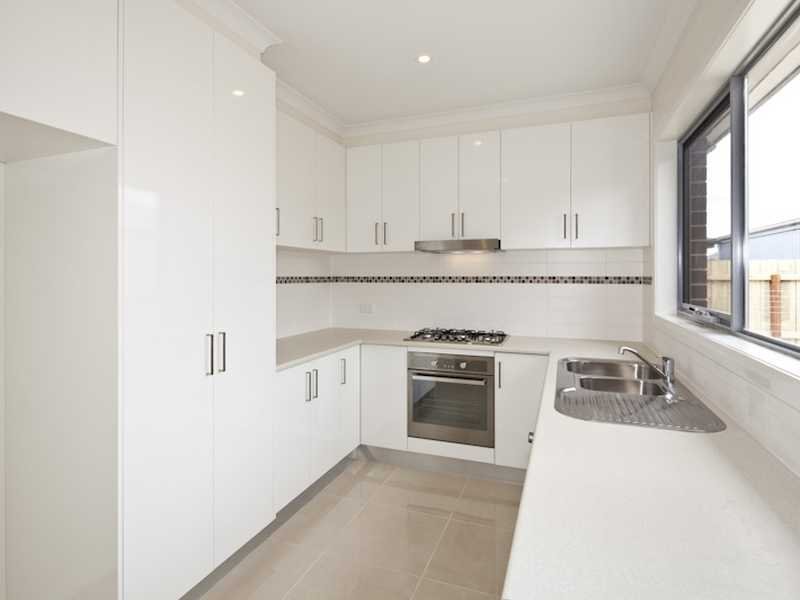 Unit 2,63 Oakwood Crescent, Waurn Ponds image 2