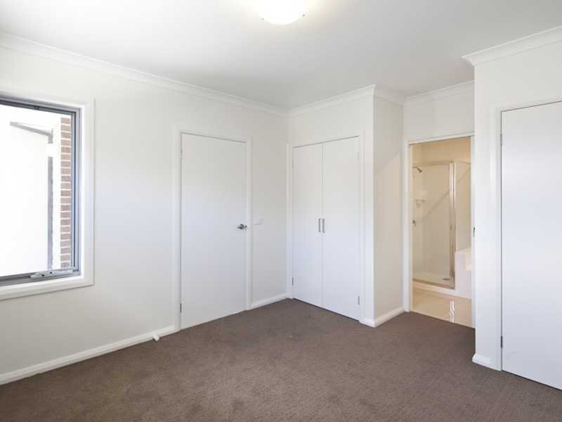 Unit 2,63 Oakwood Crescent, Waurn Ponds image 8