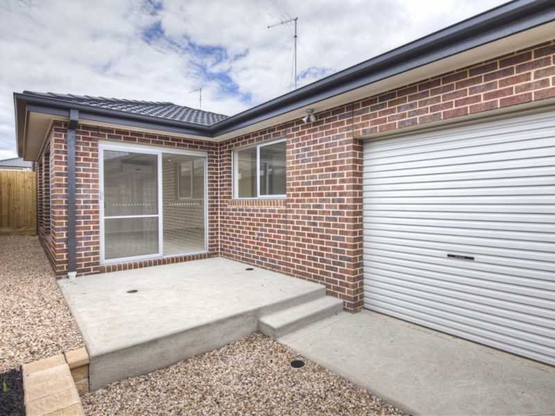 Unit 2,63 Oakwood Crescent, Waurn Ponds image 9