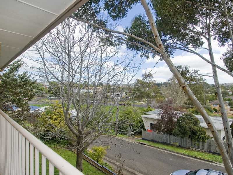 Unit 2,9 Sanglen Terrace, Belmont image 5