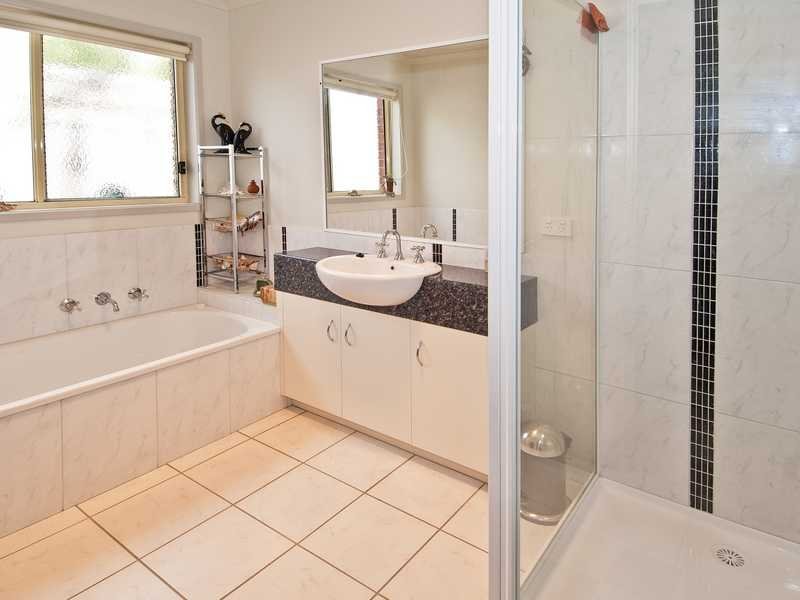 Unit 3,160 Grove Road, Grovedale image 4