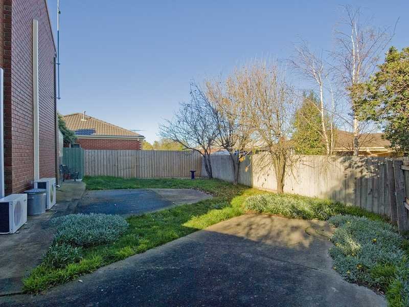 Unit 3,32 Glastonbury Drive, Highton image 3