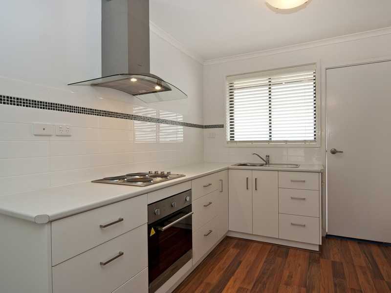 Unit 4,17 Lascelles Avenue, Manifold Heights image 2