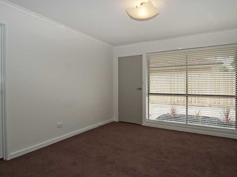 Unit 4,17 Lascelles Avenue, Manifold Heights image 3