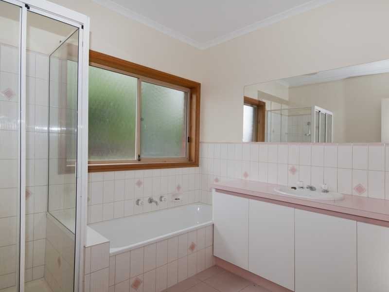 Unit 4,265 Roslyn Road, Highton image 4