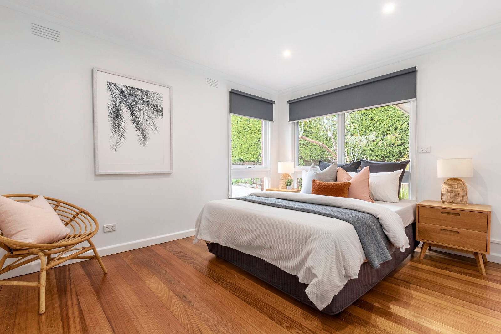 Property Gallery Thumbnail 6