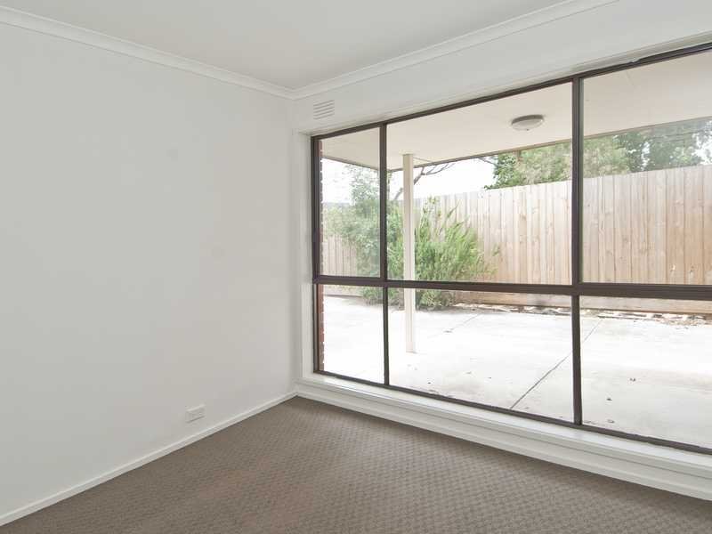 Unit 6,17 Lascelles Avenue, Manifold Heights image 3