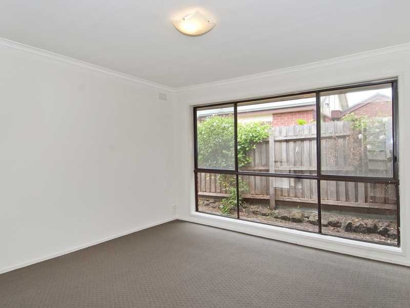 Unit 6,17 Lascelles Avenue, Manifold Heights image 4