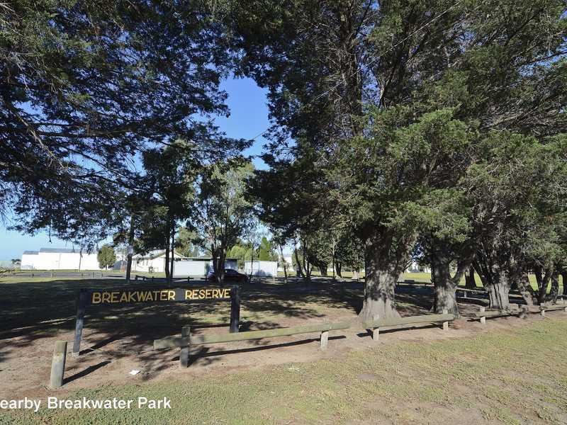 Unit 9,1 Holman Court, Breakwater image 7