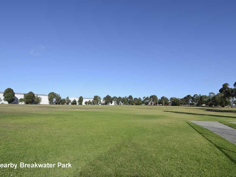 Unit 9,1 Holman Court, Breakwater image 8