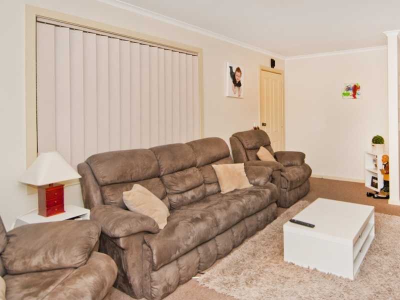Unit,1/301 Anakie Road, Lovely Banks image 2
