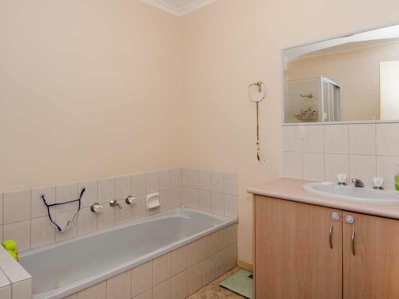 Unit,1/301 Anakie Road, Lovely Banks image 5