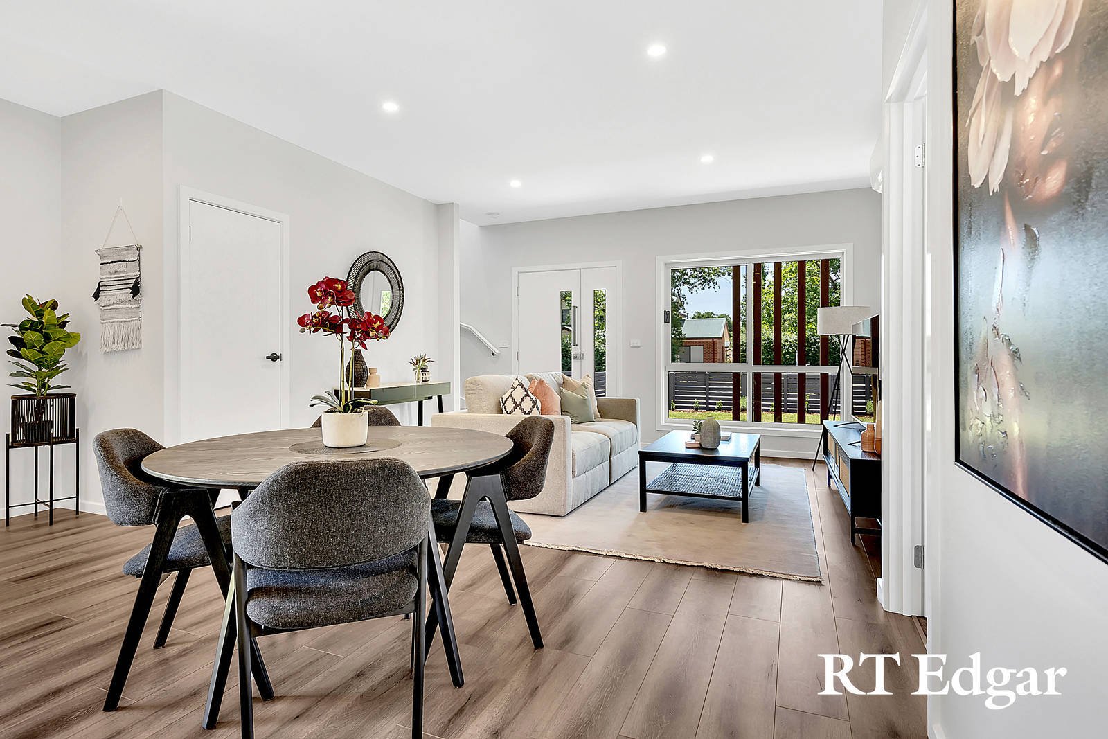 Property Gallery Thumbnail 4