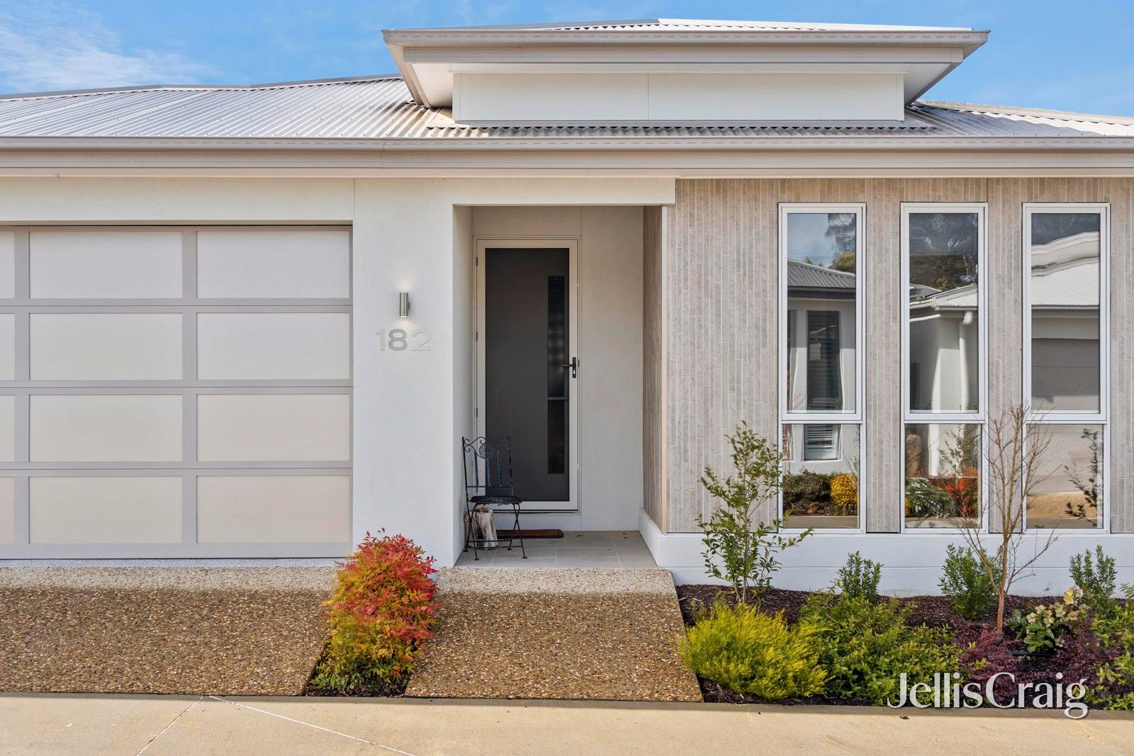 Villa 182/1849 Mount Macedon Road, Woodend image 1