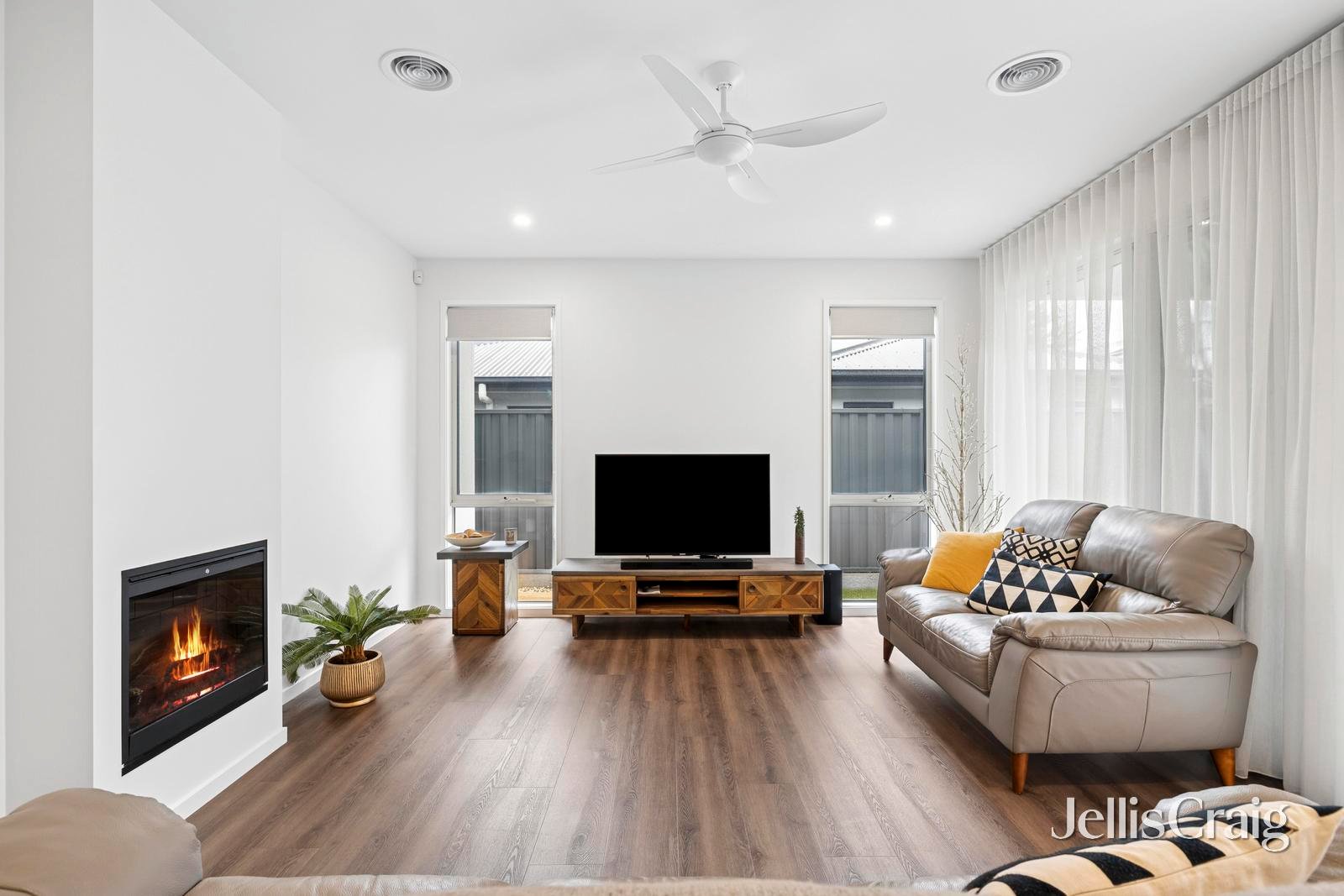 Villa 182/1849 Mount Macedon Road, Woodend image 5