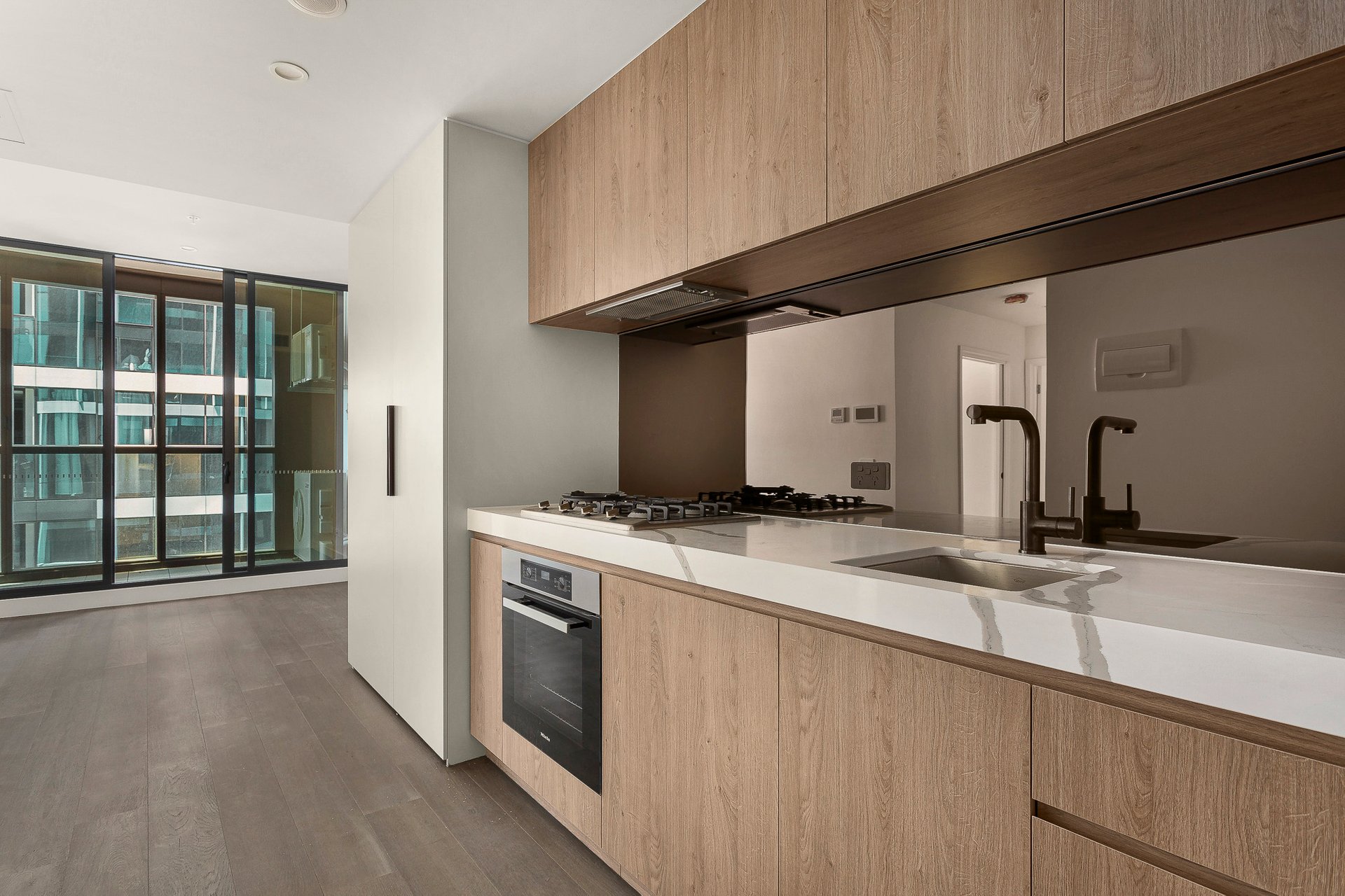 Property Gallery - Main Image