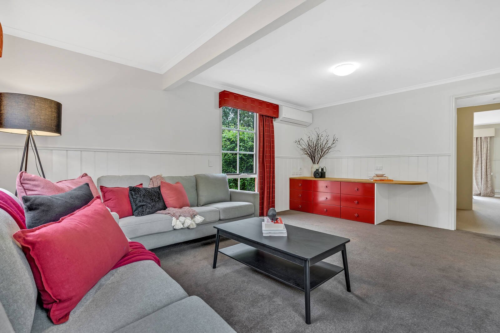 Property Gallery Thumbnail 9