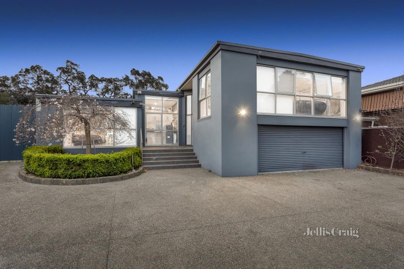 1 Dunsmuir Drive