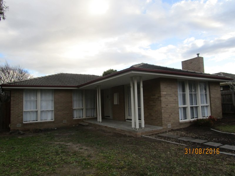 1 Lyric Court Glen Waverley - Image1