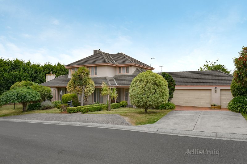 1 Nightingale Close