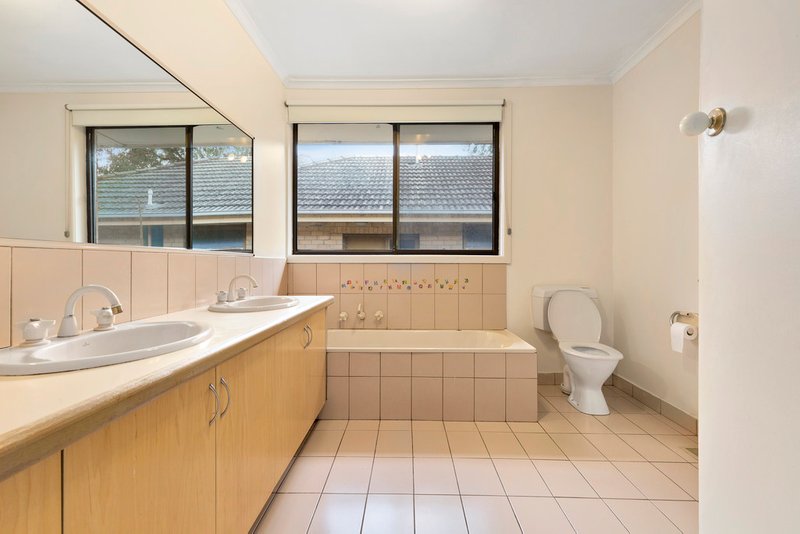 10 Sonia Street, Donvale