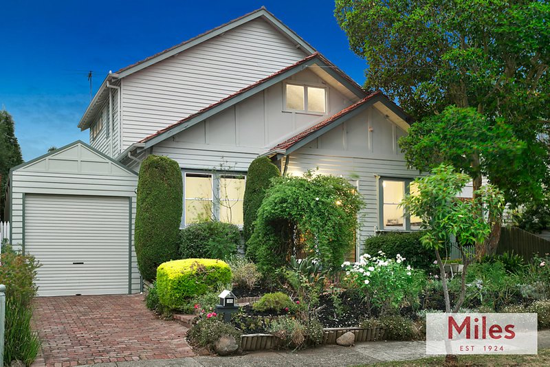 105 Ivanhoe Parade, Ivanhoe 4 bed, 2 bath House for Sale