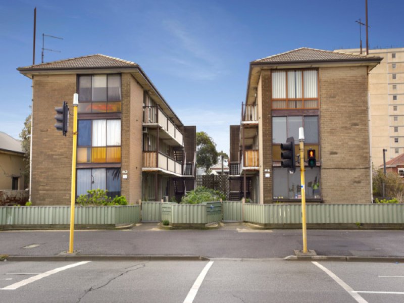 10/84 Beaconsfield Parade, Albert Park, VIC 3206 Apartment for Sale