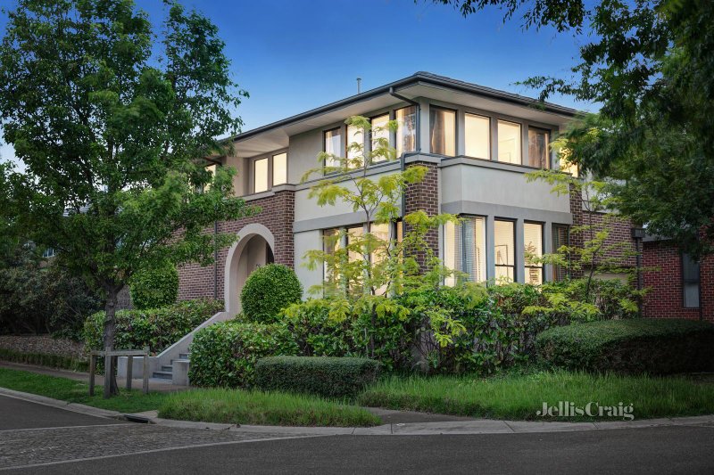 11 Elmington Avenue