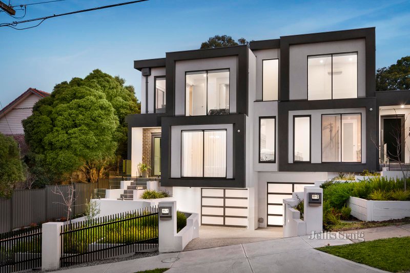 11 Lind Street