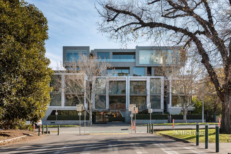 111/85 Rathdowne Street, Carlton, VIC 3053 Apartment for Sale