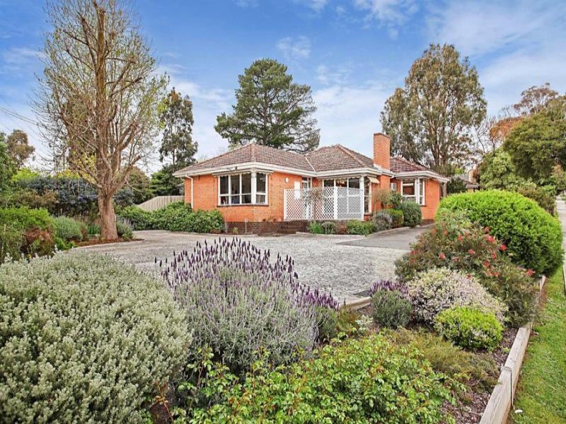 116A Mt Dandenong Road, Ringwood East, VIC 3135 House for Sale