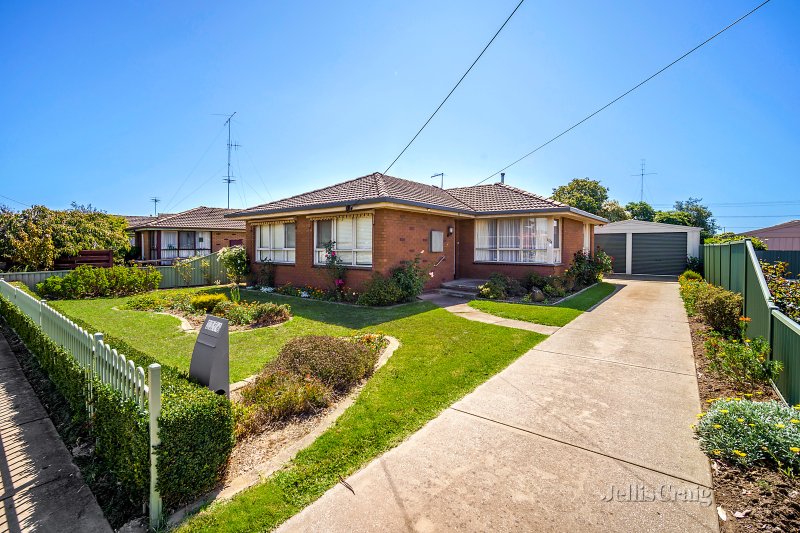1174 Norman Street, Wendouree, VIC 3355 House for Sale
