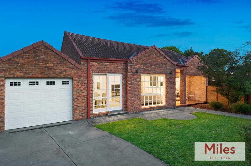 1/19 Dudley Street, Ivanhoe 2 bed, 1 bath Unit for Lease