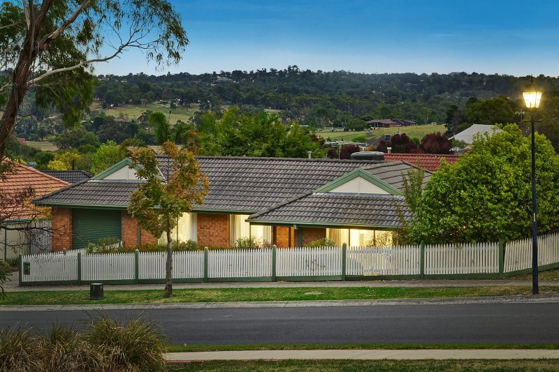 12 Delamere Drive, Chirnside Park, VIC 3116 House for Sale