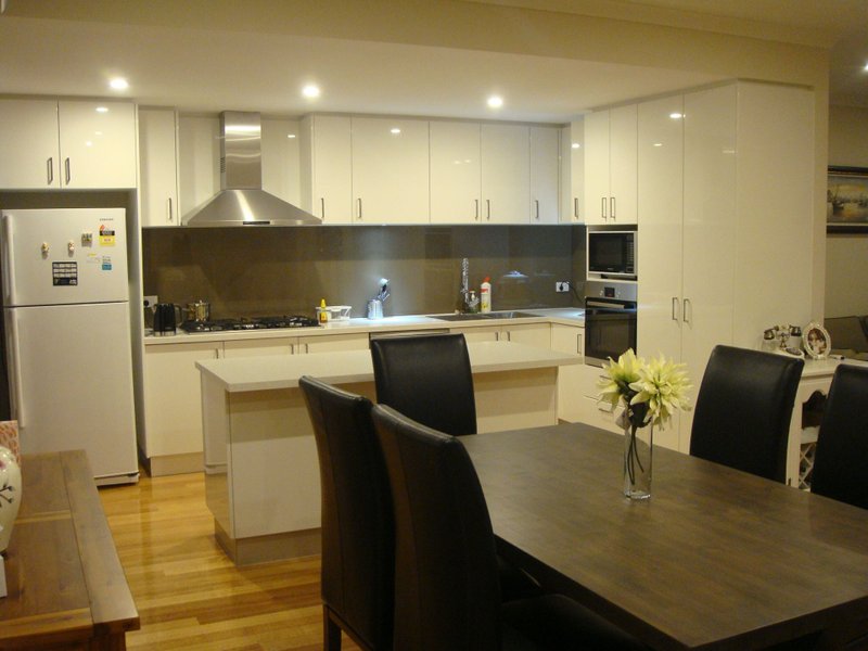 2 Lee Avenue