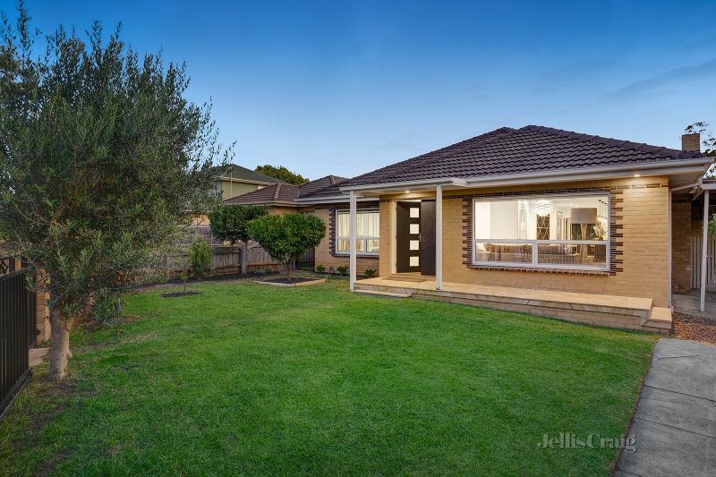 12 Narooma Street