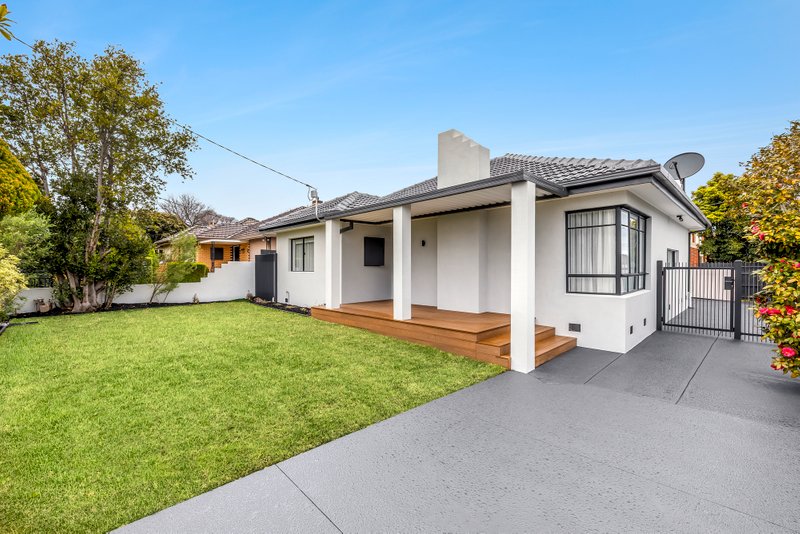 Photo: 1/2 Strelden Avenue
