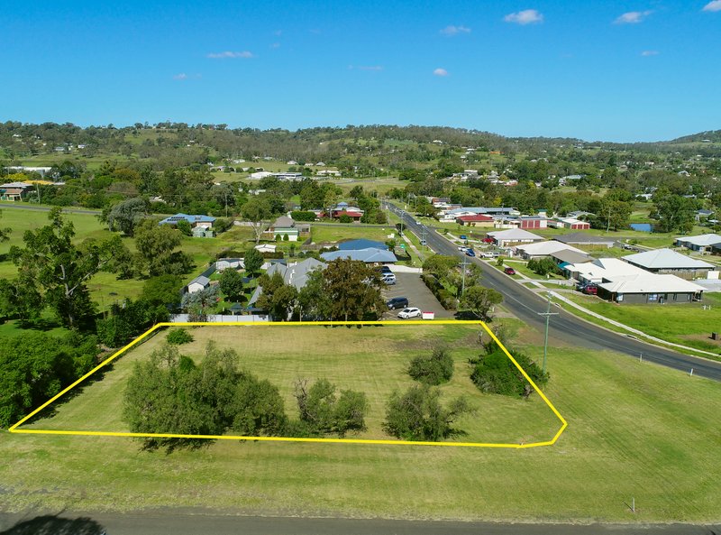 120-122 Cambooya Street DRAYTON QLD 4350