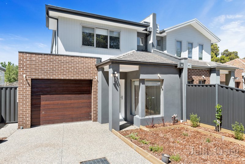 21 Lloyd Street