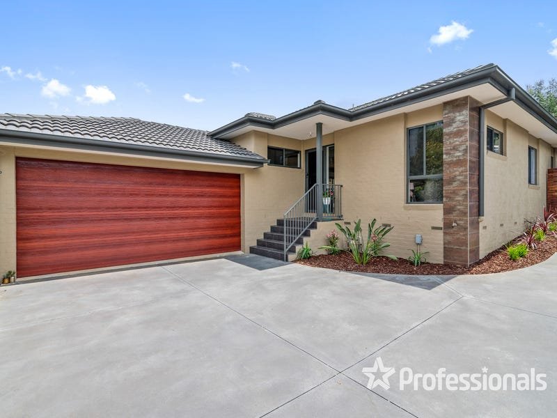 125A Pembroke Road, Mooroolbark, VIC 3138 House for Sale