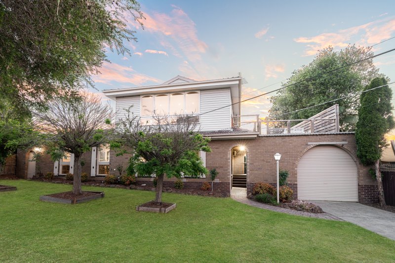 Photo: 13 Armitage Court