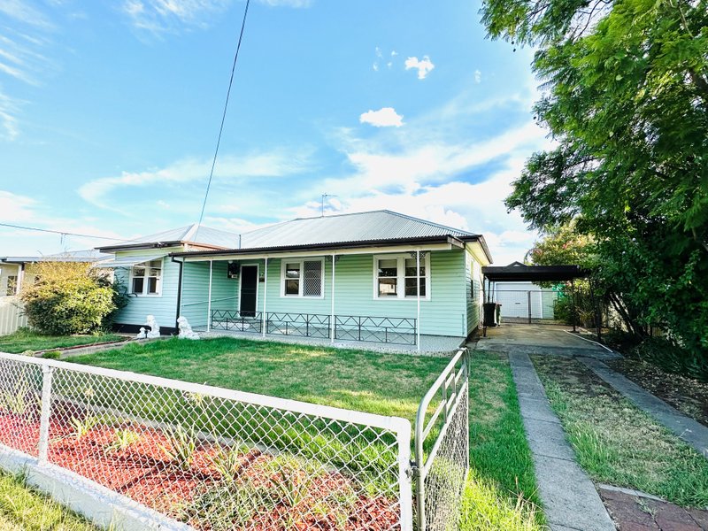 13 Cobley Avenue TAMWORTH NSW 2340