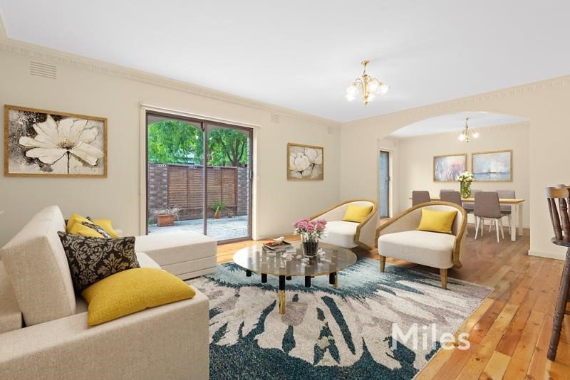 13 Menzie Grove, Eaglemont 5 bed, 2 bath House for Lease
